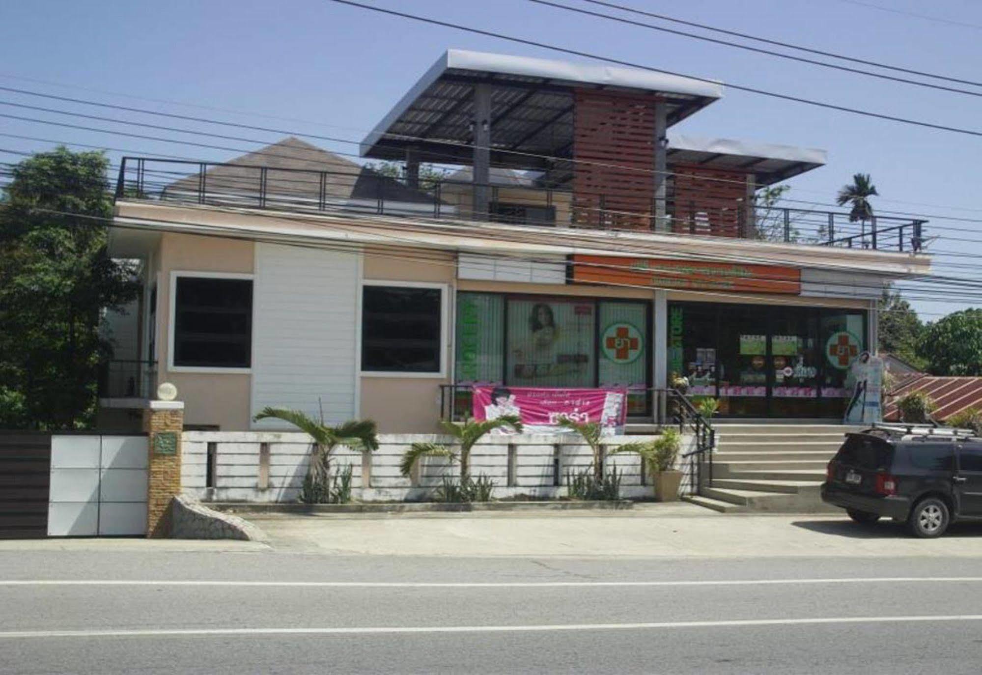 鲁高民宿 Nai Harn 外观 照片